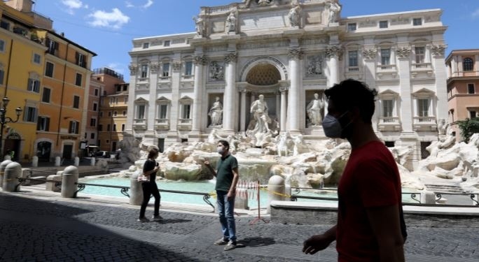 Италия въвежда зелен пропуск за достъп до услуги и дейности